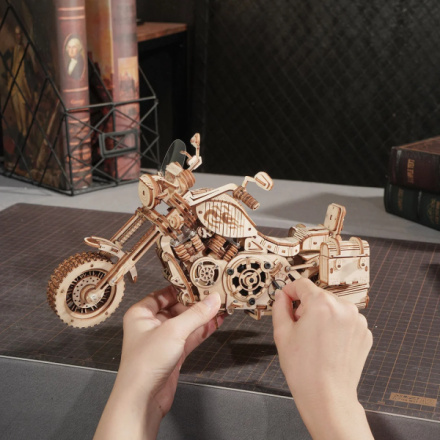 ROBOTIME Rokr 3D dřevěné puzzle Cruiser Motorcycle 420 dílků 150527