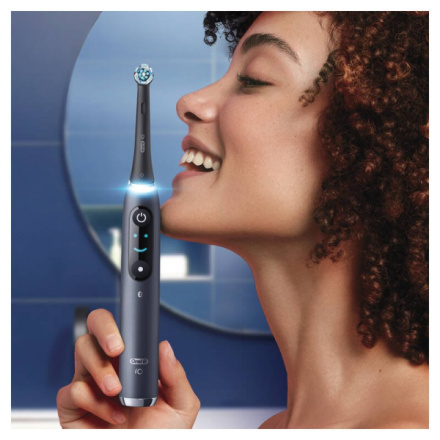Oral-B Elektrický zubní kartáček Series iO 7 Black Onyx 4210201363026