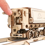 Hračka Ugears 3D dřevěné mechanické puzzle V-Express parní lokomotiva 4-6-2 s tendrem 538ks, UG70049