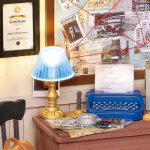 ROBOTIME Rolife DIY House: Moseova detektivní kancelář s LED osvětlením 150868